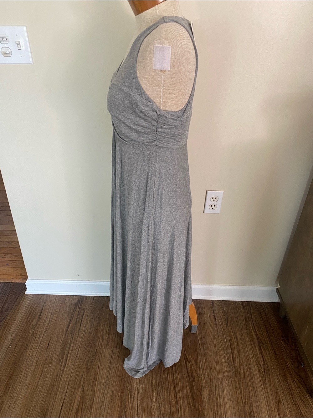 New! Maeve Anthropologie gray midi jersey knit dress. Size M - Picture 4 of 11